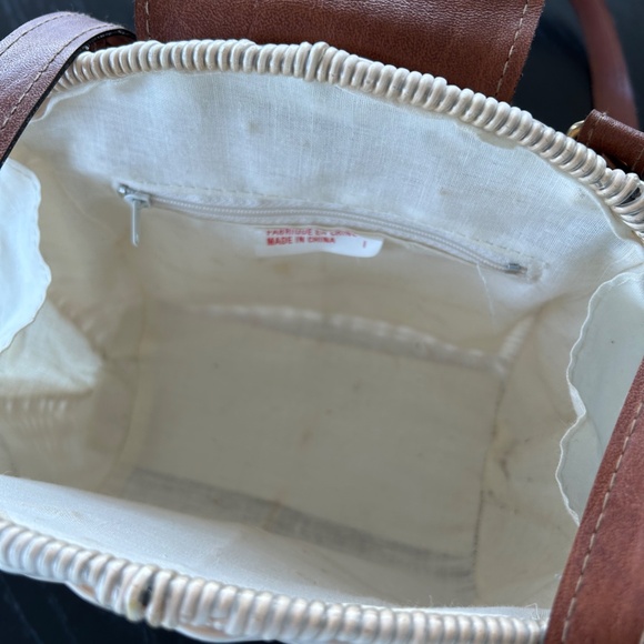 Super Cute Basket Purse - Picture 3 of 4